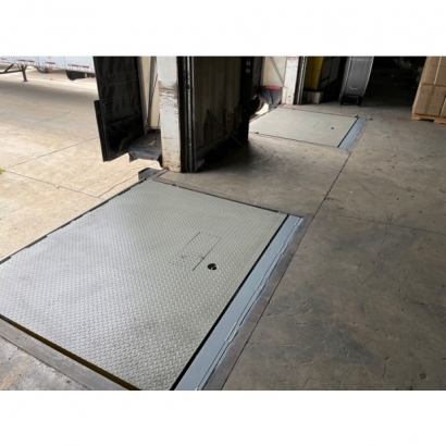 HYDRAULIC DOCK LEVELERS_4.jpeg